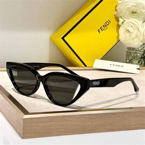 fendi güneş gözlüğü 2022|Sunglasses .